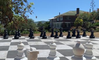 Brondesbury Park Hotel - Housity