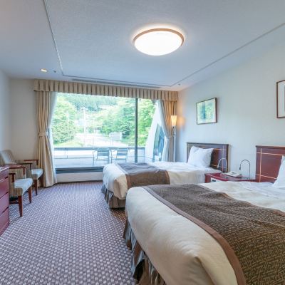 箱根景標準層標準雙床房35 富士御殿場倫勃朗高級飯店優惠