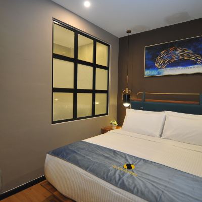 Deluxe King Room Skye Hotel Promo Code