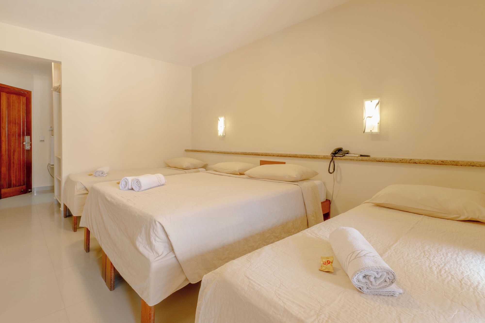 标准双人双床公寓