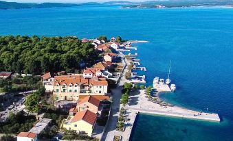 Hotel Spongiola - Housity