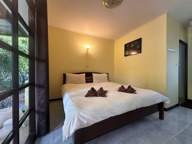 ห้องสแตนดาร์ด เตียงใหญ่ 1 เตียง