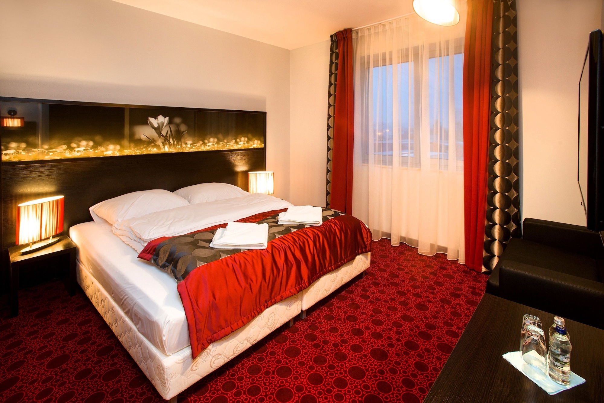 舒适双人房， 1 张双人床