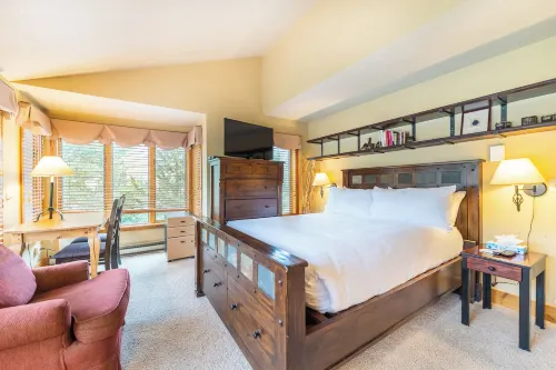 Montezuma Condos 1754