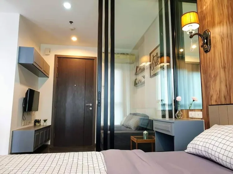 Condo, Entire House Or Apartment