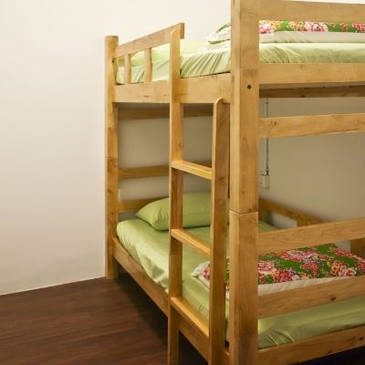 雙人雅房上下鋪 臺中踢·生活背包客棧優惠