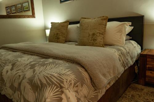 豪华特大床一室房