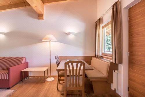 高级一卧室带阳台公寓