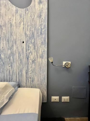 单人房（带独立浴室）