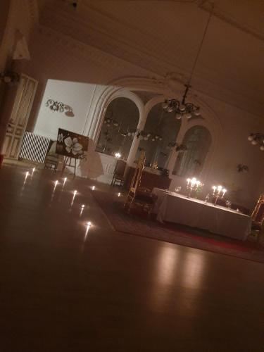 Salon Boyer Suite with Hot Tub