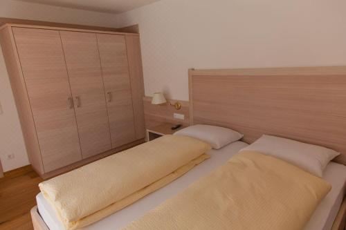 高级两卧室公寓 - 带阳台