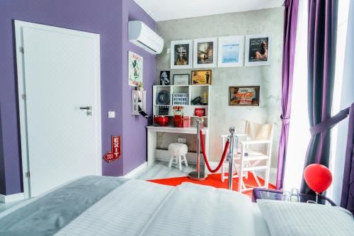 带迷你吧的高级特大床房