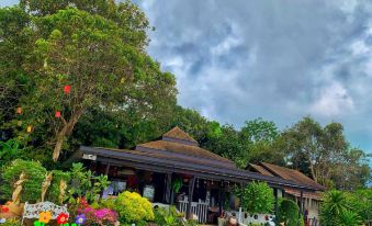 Songkhlakeeree  Resort