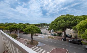Studio La Frégate-9 by Interhome - Housity