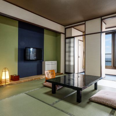 Japanese-Style Room