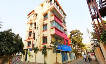 Goroomgo Sabita Guest House Kolkata - Housity