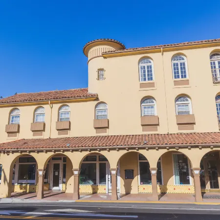 Historic Sonora Inn