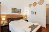 Historic residence next to Piazza Duomo Отели в г. 