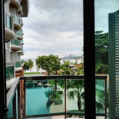 Sea and Pool Suite Sonrisa Sriracha Promo Code