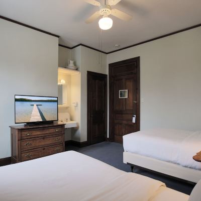 Historic Hotel (Accessible By Stairs)-Two Adjoining Rooms-Four Double Beds-One Bath Siebkens Resort Promo Code