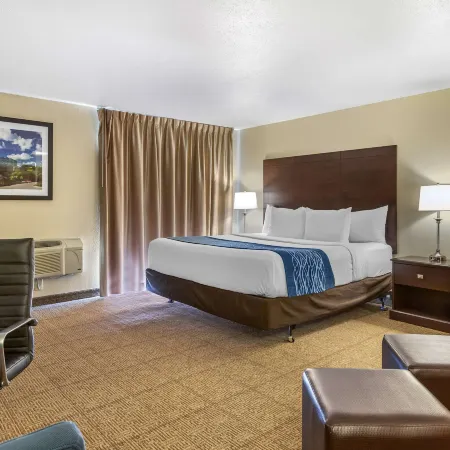 Comfort Inn Grand Rapids Airport