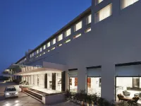 Courtyard Bilaspur โรงแรมในพิลาสปุระ