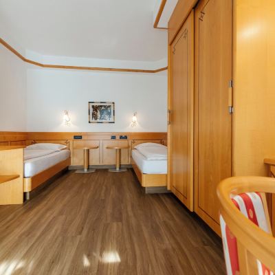 Classic Twin Room Hotel Ideal Park Promo Code