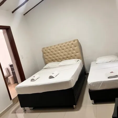Hotel Terraza Отели в г. Гуадалахара де Буга