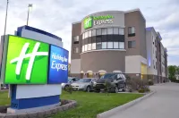Holiday Inn Express WATERLOO-CEDAR FALLS by IHG