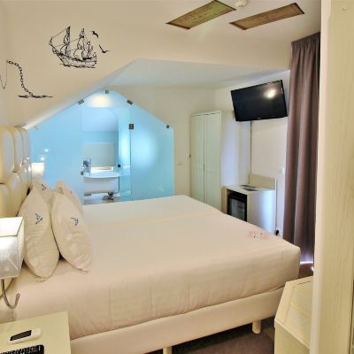 Twin Room with Bathtub Villa Ana Margarida Hotel Promo Code