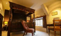 The Oxenham Arms Hotel Devon