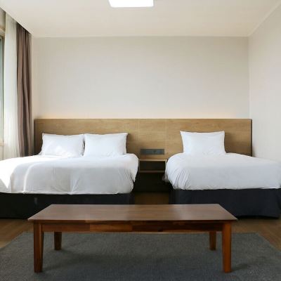 [Pool Ticket] Family Complex: The Suites Hotel Jeju Pool Ticket 블룸 호텔 제주 쿠폰