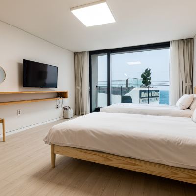Standard Twin Bedroom Ocean View (Room 301) 제주펜션오다 쿠폰