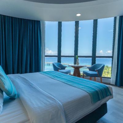 Premium Room with Balcony and Sea View UMET Seaview Promo Code
