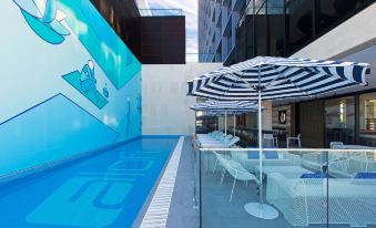 Aloft Perth - Housity