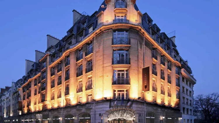 ソフィテル パリ アルク ドゥ トリオンフ 外観