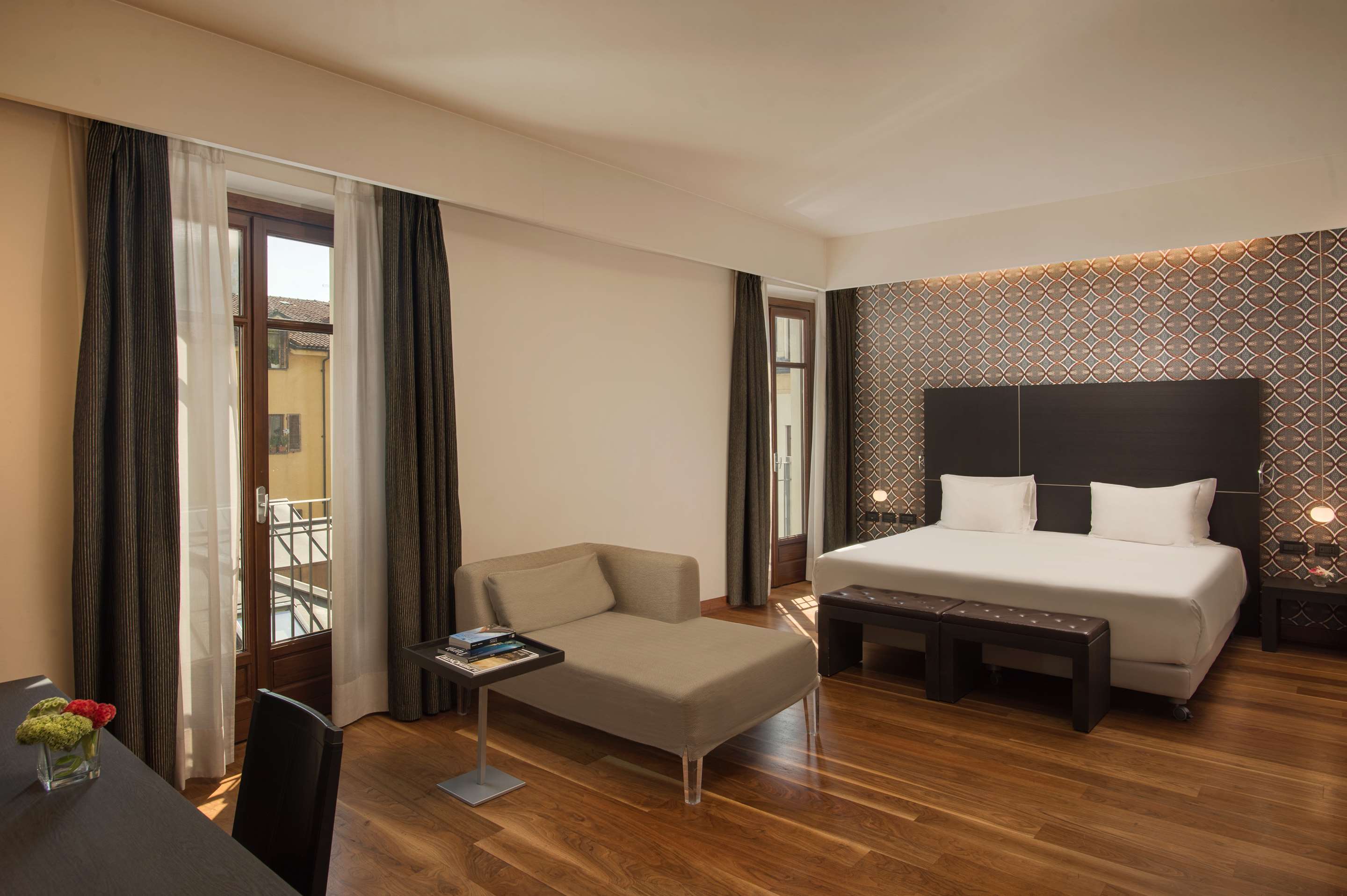 家庭毗邻房 3成人和1小童