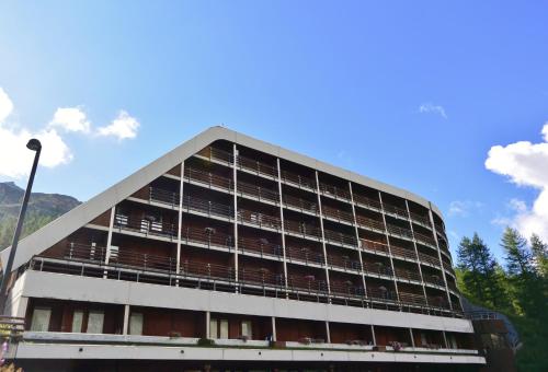 山景大型一卧室公寓