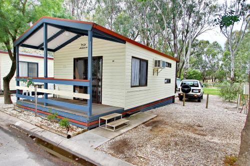 Wangaratta Caravan ParkStandard Family Room
