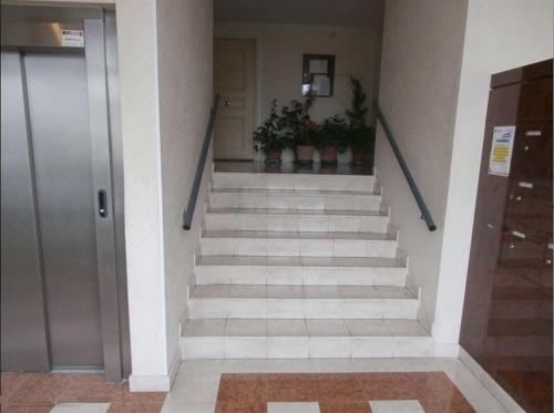 Cosy Appart - Proche Eurexpo - Balcon - Parking - Spacieux T2One-Bedroom Apartment