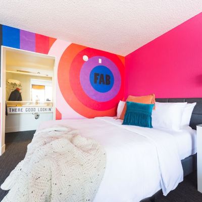 Queen/ Queen The Rambler Motel Promo Code