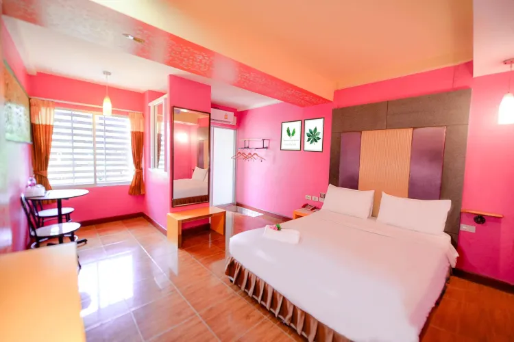 ห้องสแตนดาร์ด เตียงใหญ่ 1 เตียง