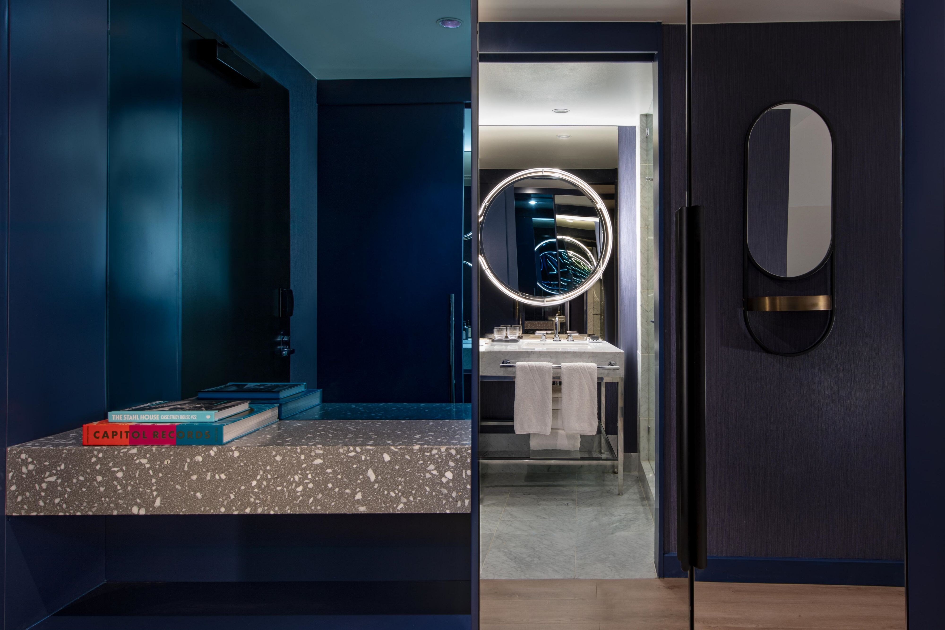 W Hollywood城景绝妙特大床房