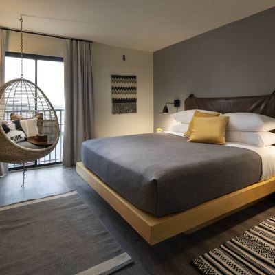 Super Porch, 1 Bedroom 2 Room Suite, 1 King Or 2 Twin MOXY Memphis Downtown Promo Code