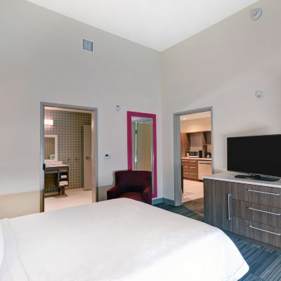 1Queen Mobilty/Hearing Access Tub Suite Nosmk Home2 Suites by Hilton Grand Junction Northwest Promo Code