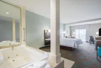 Hampton Inn & Suites Chincoteague-Waterfront