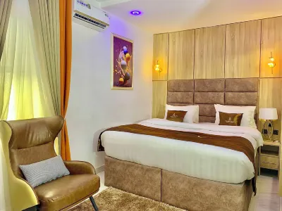 Prince Xclusive Royale Hotels Hôtels à : 