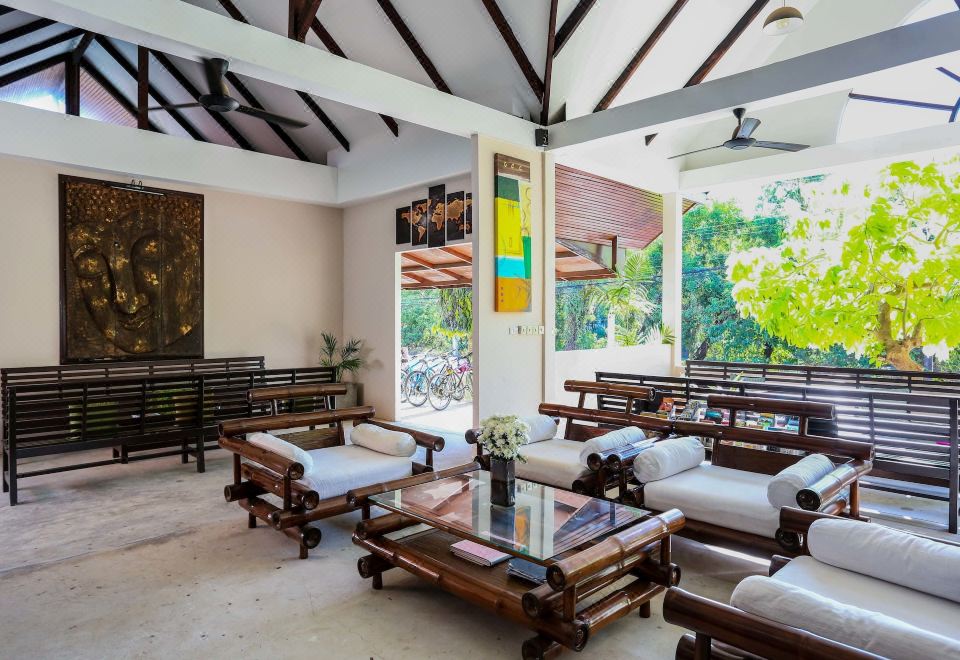 나이한 비치 리조트의 객실 발코니에서 보이는 호수 전망