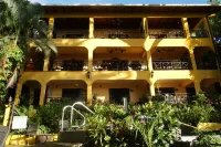 Mango Moon Villa Hotels in 