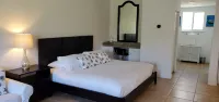 "Luna Beach" Studio Villa Hotels in 